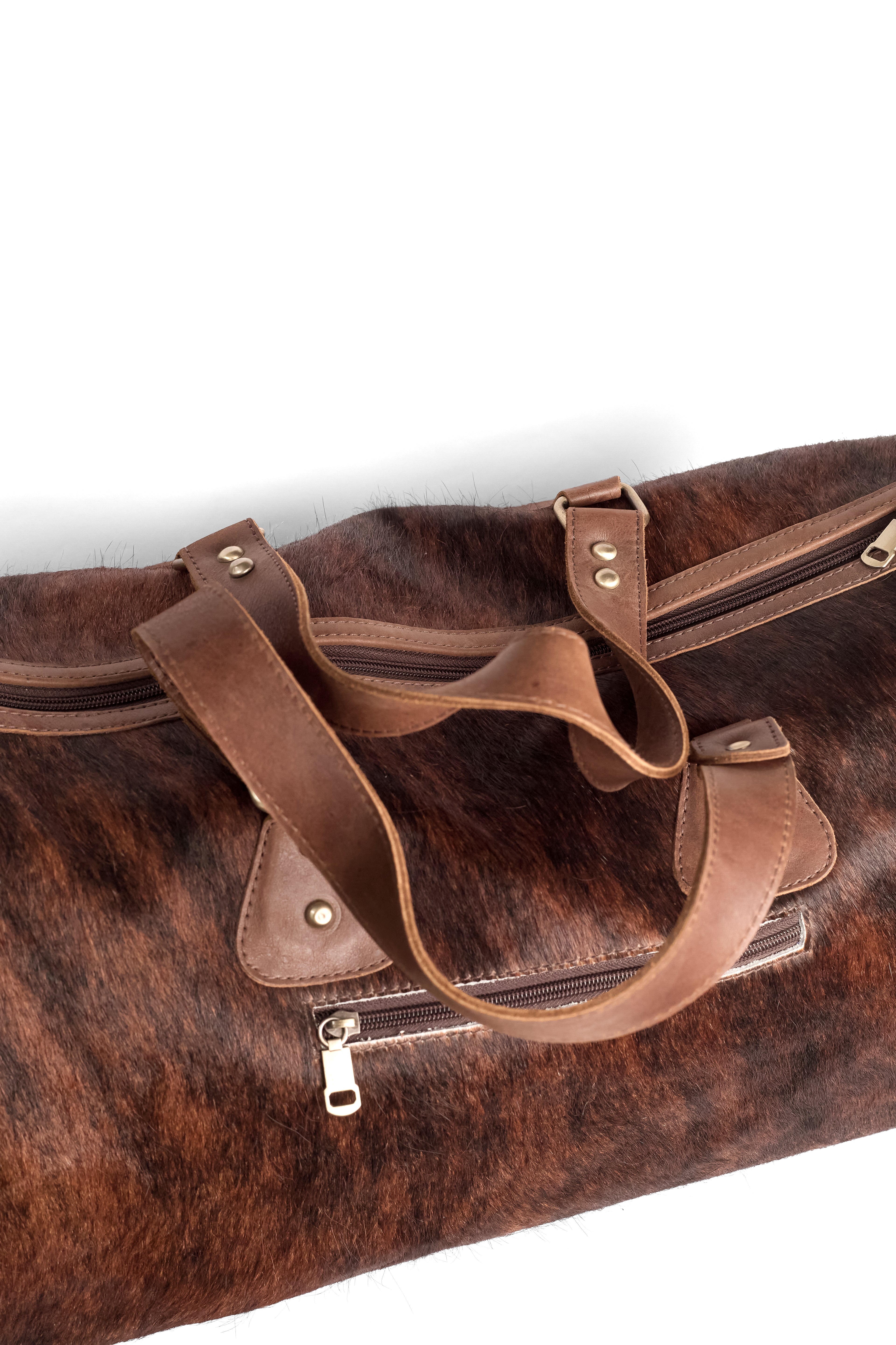 cowhide duffle travel bag Unique  ✨