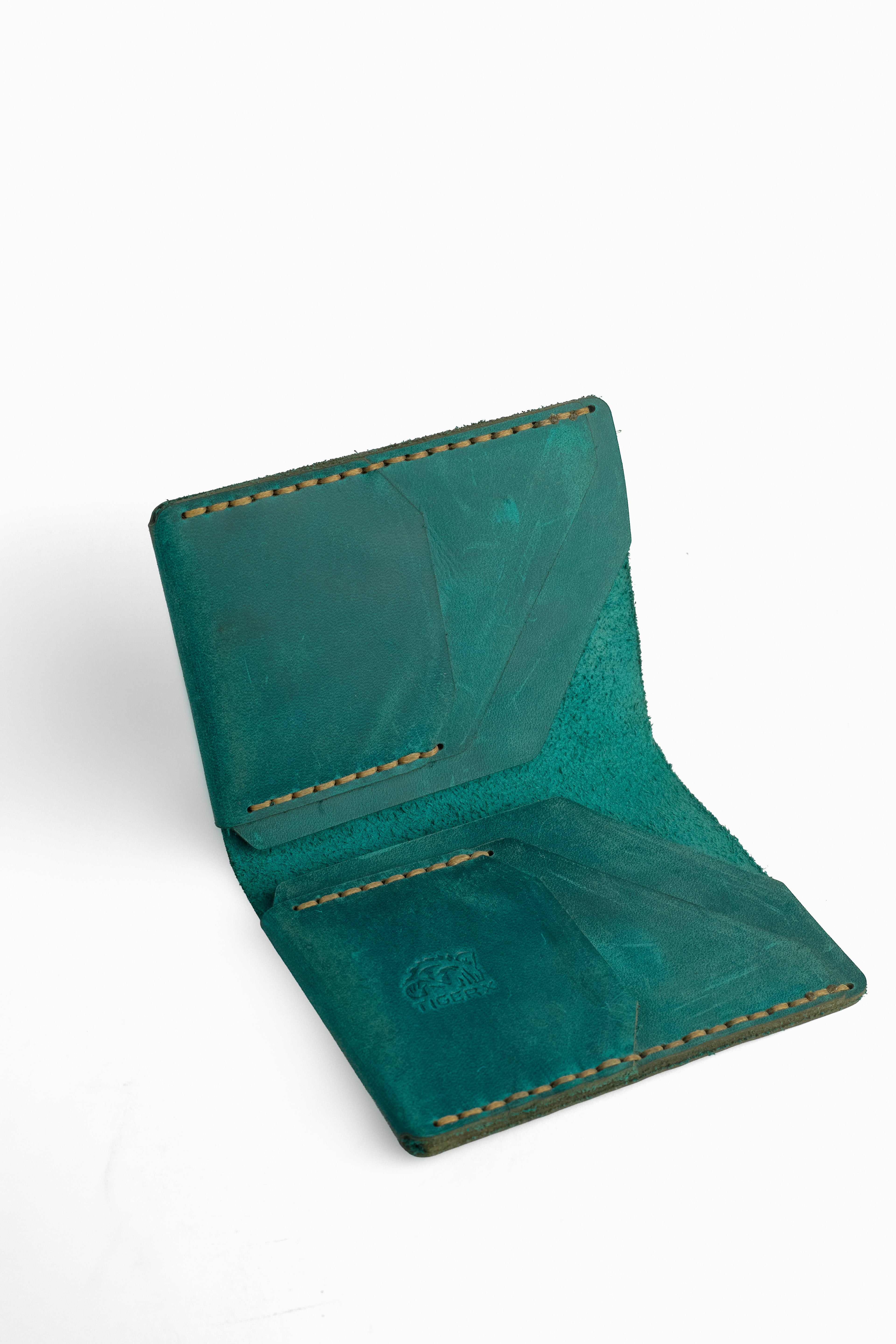 wallet pull-up card